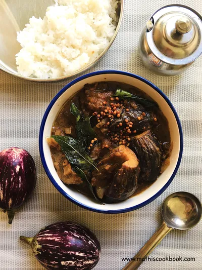 GUTHI VANGAYA PULUSU/ ANDHRA BRINJAL CURRY