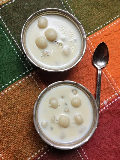 Paal Kolukattai